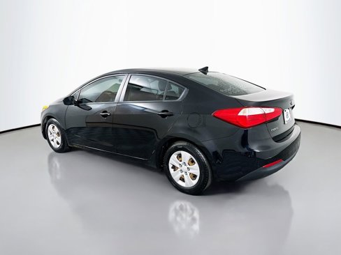 Used 2016 Kia Forte LX image 7