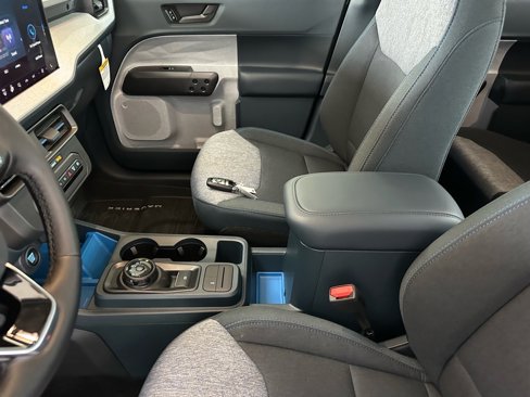 New 2025 Ford Maverick XLT image 21