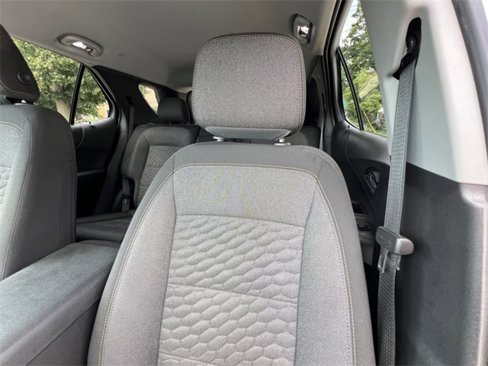 Used 2021 Chevrolet Equinox LT w/ LPO, Floor Liner Package image 12