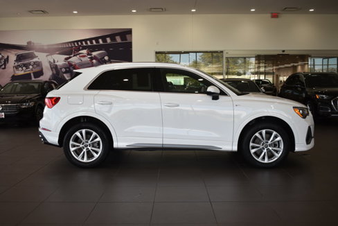 Used 2022 Audi Q3 2.0T Premium image 14