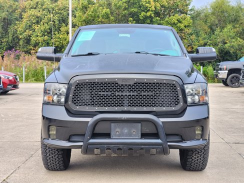 Used 2018 RAM 1500 Express w/ Black Ram 1500 Express Group image 17