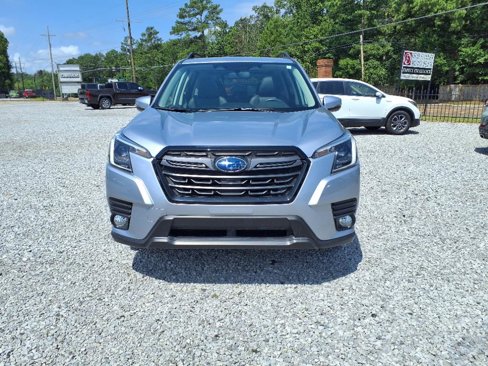 Used 2022 Subaru Forester Limited image 5