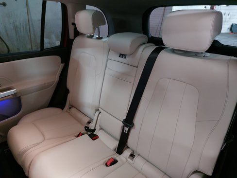 Used 2021 Mercedes-Benz GLB 250 image 16