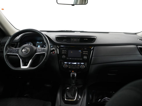 Used 2017 Nissan Rogue SV w/ Midnight Edition Package image 11