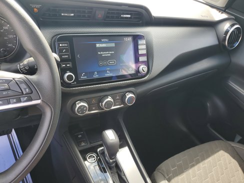 Used 2023 Nissan Kicks SV image 21