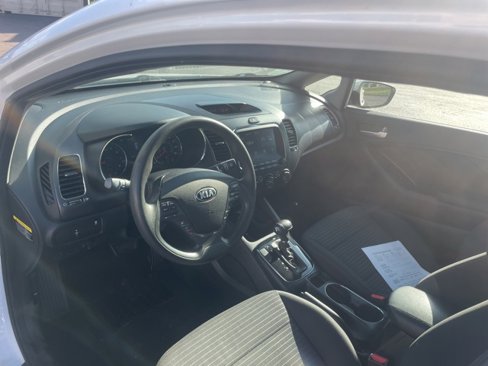 Used 2018 Kia Forte LX w/ LX Popular Package image 8