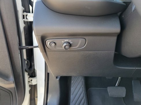 Used 2023 Buick Envision Preferred image 12