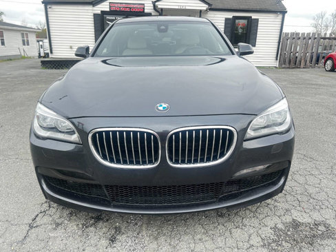 Used 2014 BMW 750Li image 9
