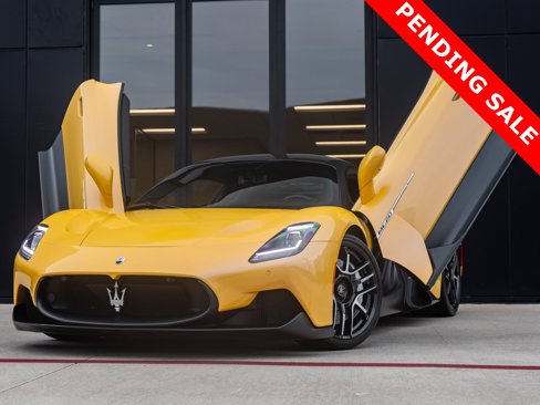 Used 2022 Maserati MC20 Coupe image 2