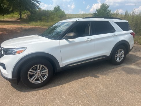 Used 2021 Ford Explorer XLT image 4