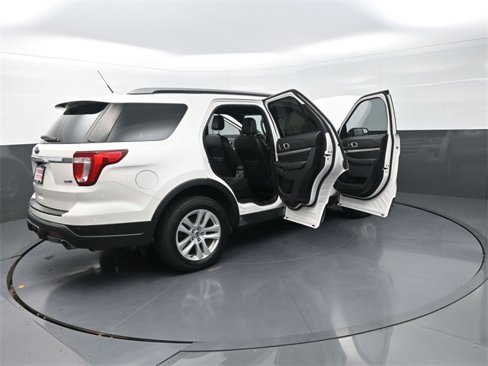 Used 2019 Ford Explorer XLT w/ Equipment Group 202A image 41