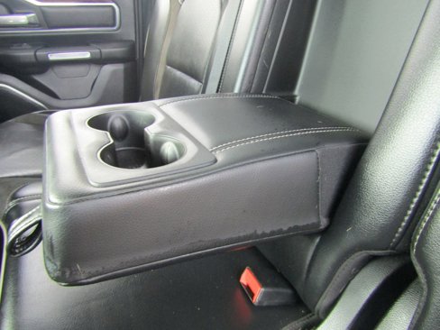 Used 2019 RAM 1500 Laramie image 39