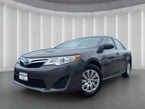 Used 2012 Toyota Camry LE image 1