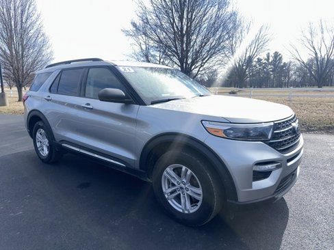Used 2021 Ford Explorer XLT w/ Equipment Group 202A image 20