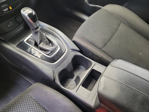Used 2019 Nissan Rogue Sport S image 26