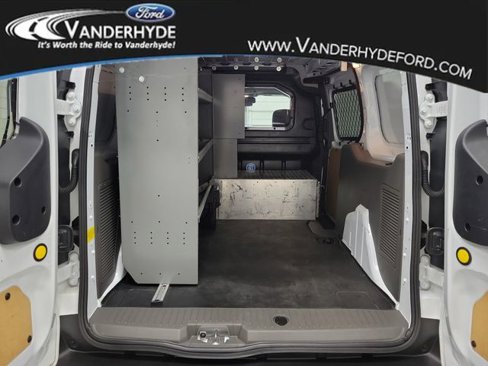Used 2022 Ford Transit Connect XLT image 7