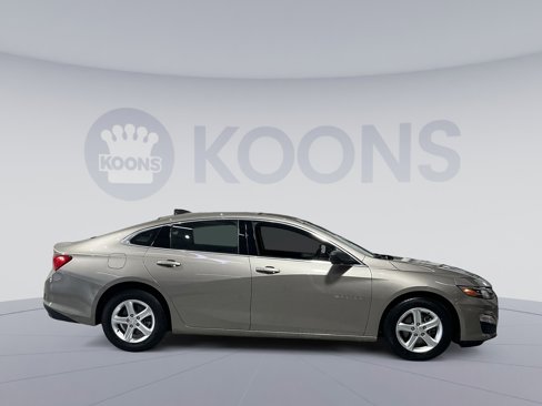 Used 2023 Chevrolet Malibu LS image 17