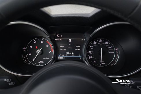 Used 2020 Alfa Romeo Stelvio image 29
