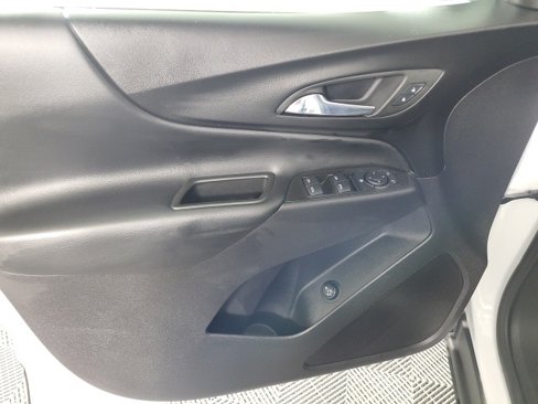 Used 2024 Chevrolet Equinox LT image 19