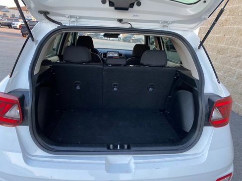 Used 2021 Hyundai Venue SE image 10