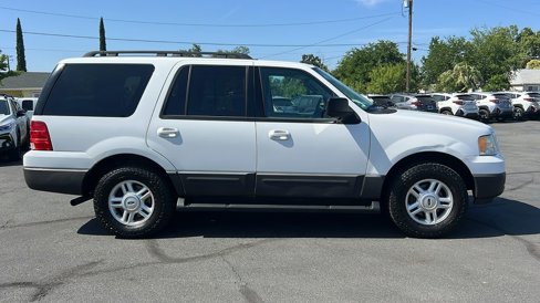 Used 2006 Ford Expedition XLT image 3