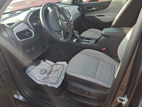 Used 2023 Chevrolet Equinox LT w/ Driver Convenience Package image 5