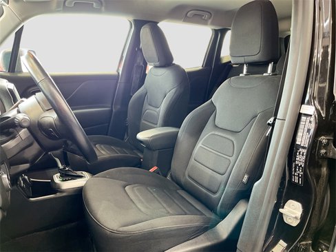 Used 2022 Jeep Renegade Latitude w/ Convenience Group image 21