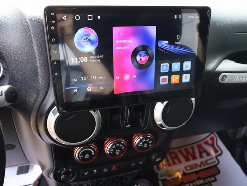 Used 2016 Jeep Wrangler Unlimited Rubicon image 19