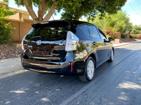 Used 2014 Toyota Prius V Three image 6