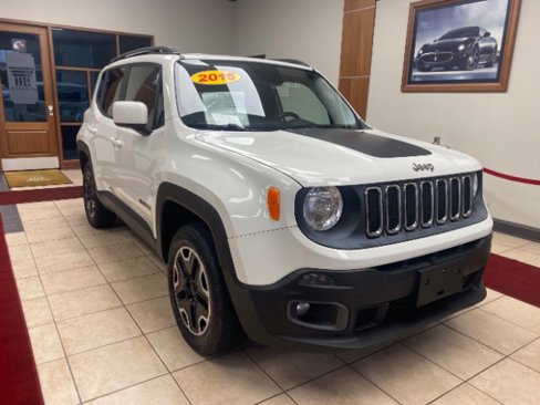 Used 2015 Jeep Renegade Latitude w/ Popular Equipment Group image 7