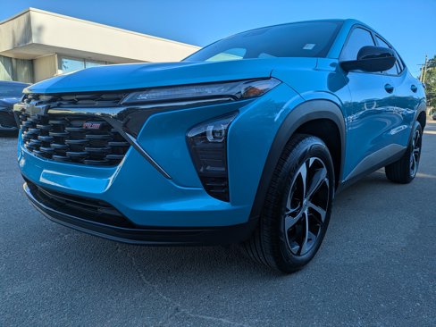 Certified 2025 Chevrolet Trax RS image 9