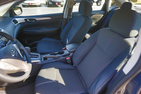 Used 2017 Nissan Sentra SR image 5
