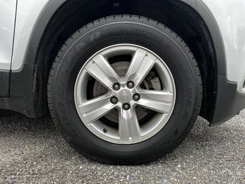 Used 2020 Chevrolet Trax LS w/ Tint and Cruise Package image 22