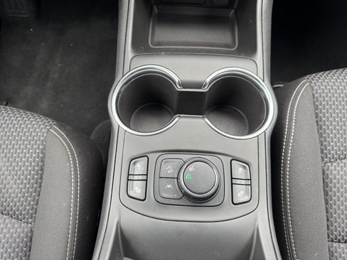 Used 2022 GMC Terrain SLE w/ Driver Convenience Package image 21