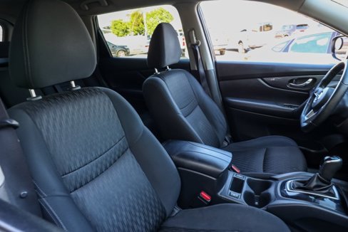 Used 2019 Nissan Rogue SV image 21