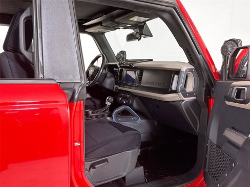 Used 2022 Ford Bronco Wildtrak image 29