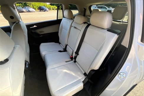 Used 2018 Volkswagen Tiguan SE image 22