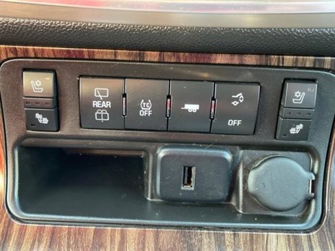 Used 2016 GMC Acadia Denali image 28