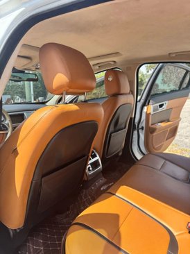 Used 2015 Jaguar XF Portfolio image 11
