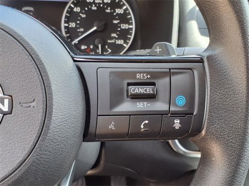 Used 2023 Nissan Rogue SV image 22