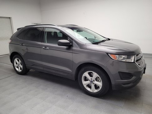 Used 2017 Ford Edge SE image 11