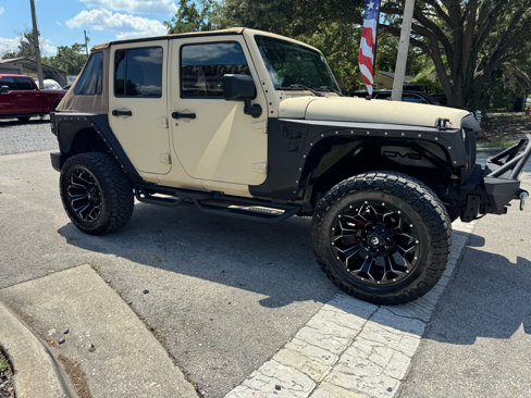 Used 2012 Jeep Wrangler Unlimited Sport image 12