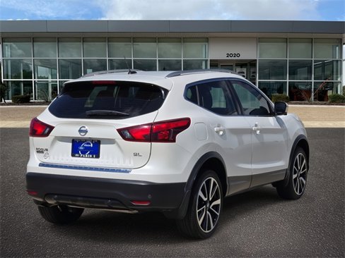 Used 2019 Nissan Rogue Sport SL image 6