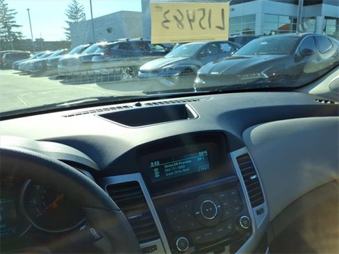 Used 2014 Chevrolet Cruze LS image 31