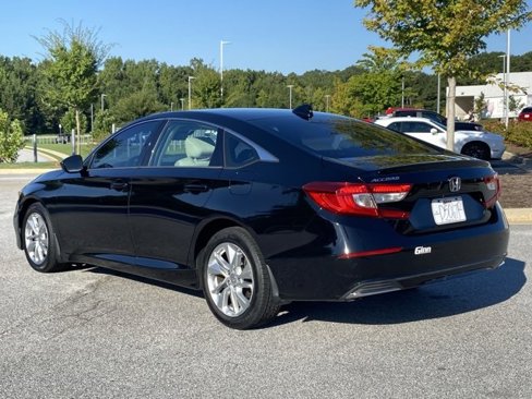 Used 2018 Honda Accord LX image 6