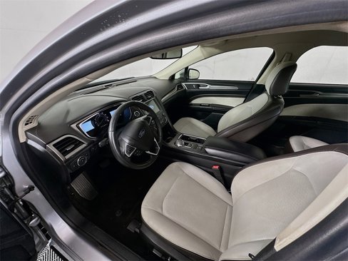 Used 2020 Ford Fusion SE w/ Equipment Group 151A image 20