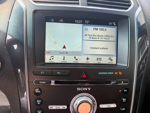 Used 2017 Ford Explorer Limited image 17