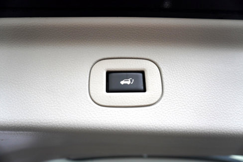 Used 2012 Nissan Quest SL w/ Bose Pkg image 34