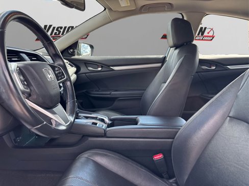 Used 2018 Honda Civic Touring image 9