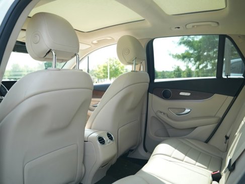 Certified 2022 Mercedes-Benz GLC 300 4MATIC w/ Premium Package Lite image 46